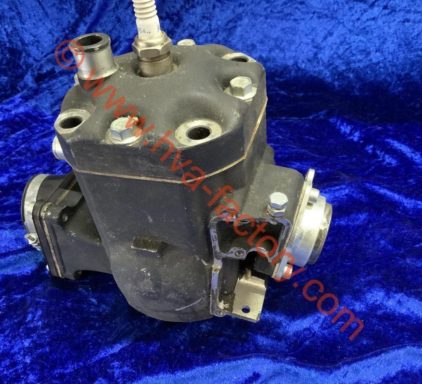 Power Valve Cylinder, Head and complete intake & Ex Manifold.    161637801 / 02    /    16-16-378-01 / 02